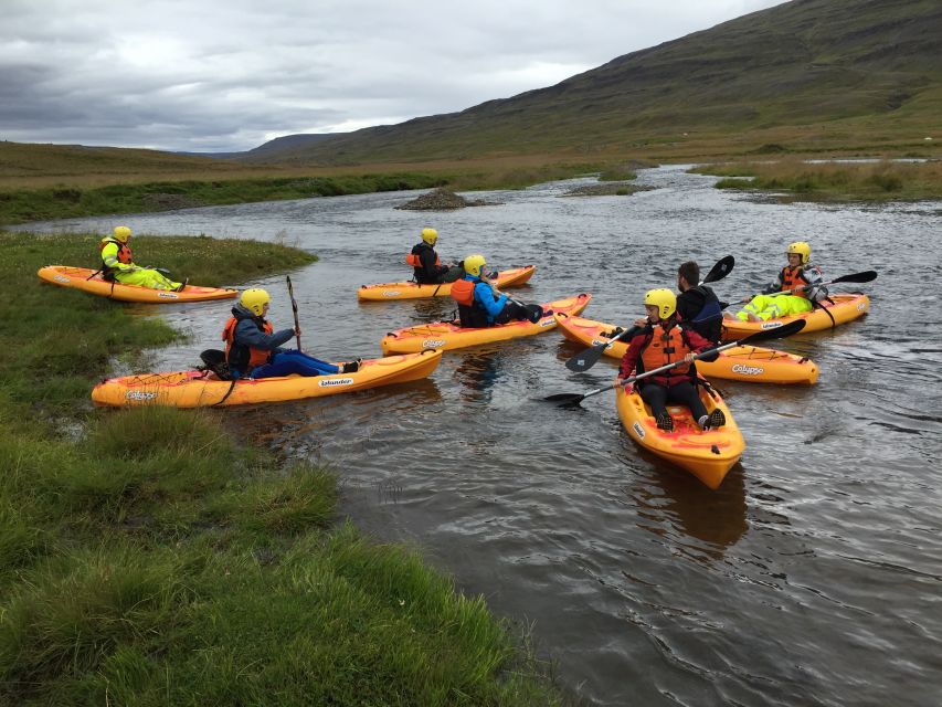 Icelandic Kayak Trip - Paddling the calm Svartá River