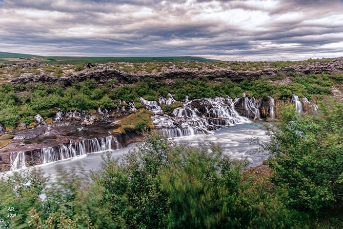 Icelandic Sagas and Glacier Cave Private Tour from Reykjavik - Deildartunguhver and Hraunfossar