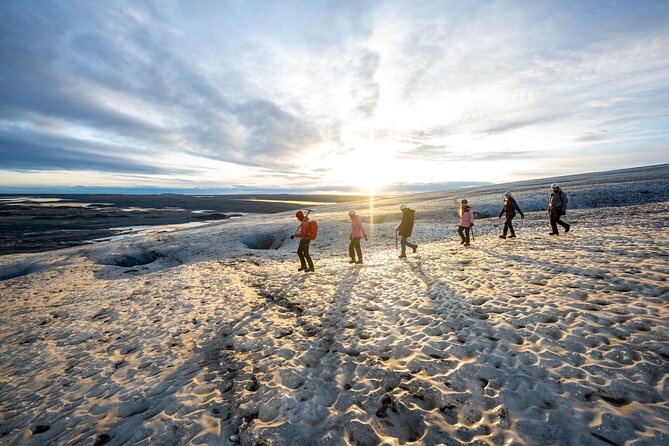 Jökulsárlón: Blue Ice Cave and a Long Glacier Hike - Meeting at Jökulsárlón and preparing for the glacier