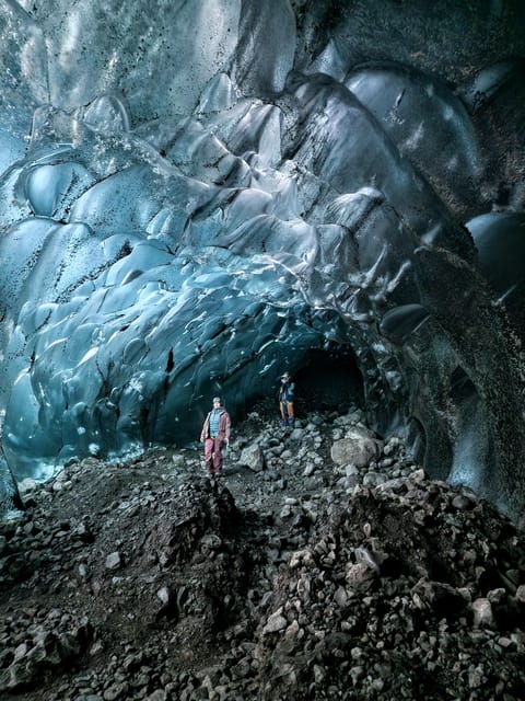 Jökulsárlón: Blue Ice Cave Tour and Glacier Walk - Clothing and footwear can make or break the day