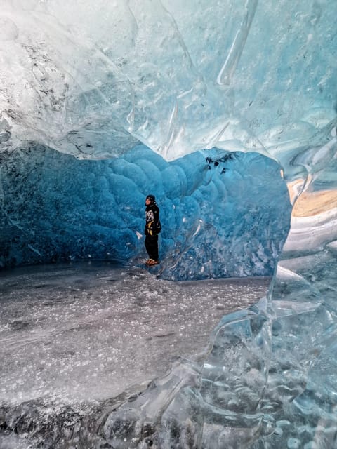 Jökulsárlón: Blue Ice Cave Tour and Glacier Walk - The 30-minute jeep ride to the glacier