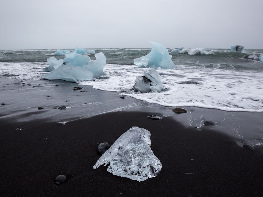 Jökulsárlón Floating Glacier & Diamond Beach Day Tour - Key points at a glance