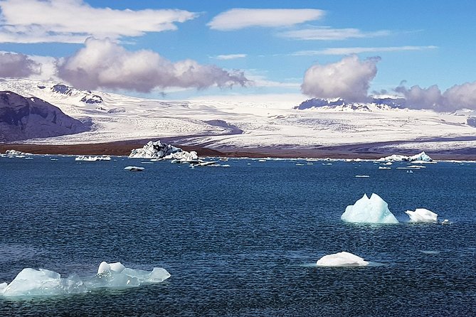 Jökulsarlón Glacier Lagoon Tour - Boats, photo stops, and the pace of the day