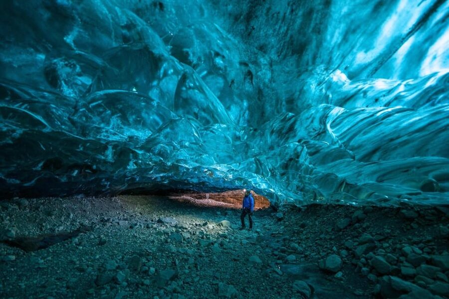 Jökulsárlón: The Original Ice Cave Tour on Vatnajökull - Why the blue ice is worth the long drive