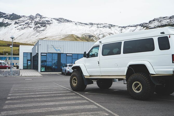 Katla Volcano Ice Cave - Super Jeep Tour from Vik - Guides can shape the whole outing