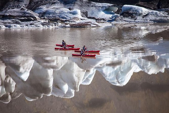Kayaking on the Sólheimajökull Glacier Lagoon - The walk from basecamp to the water