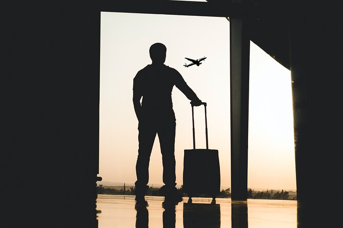 Keflavik Airport Private Transfer Round Trip - Key points at a glance