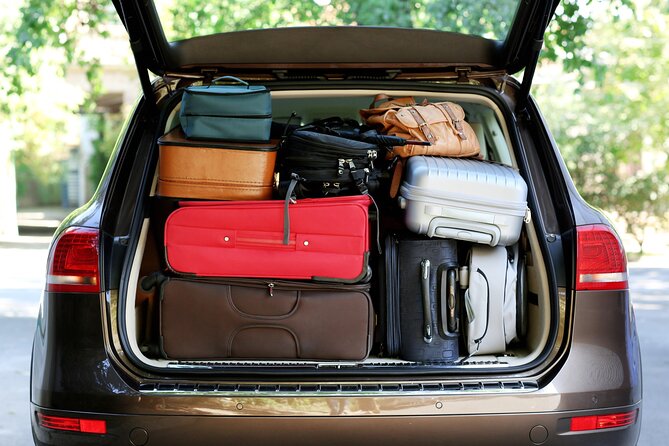 Keflavik Airport Private Transfer To/From Reykjavik cruise Ports - What the $87.50 price really buys you
