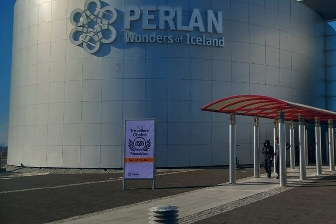 Keflavik International Airport Private Transfer To/From Reykjavik - From Keflavik Airport to Reykjavik in one private ride