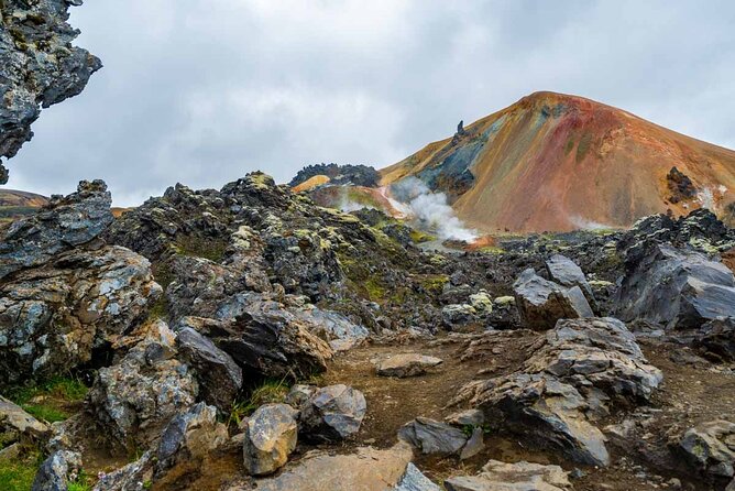 Landmannalaugar Hiking, Haifoss Waterfall and Hot Springs Tour - Háifoss, the dramatic waterfall stop
