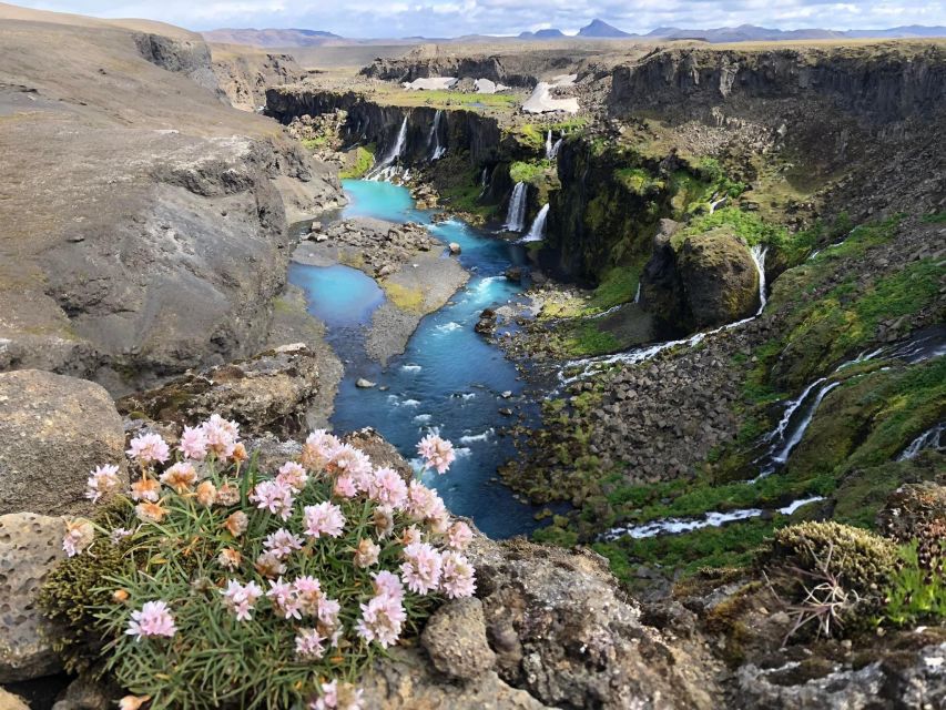 Landmannalaugar Jeep Tour - Why Landmannalaugar needs a Super Jeep