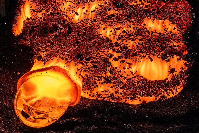 Lava Show Reykjavik Admission Ticket - Optional Premium Upgrade - The live pour is the heart of the visit