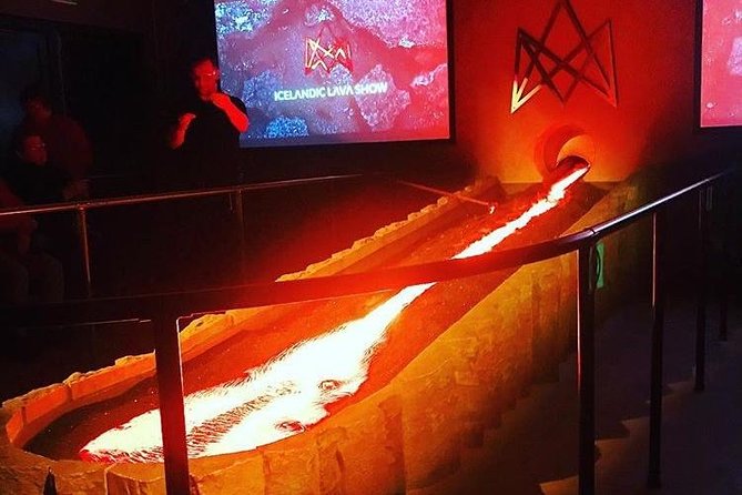 Lava Show Vik Admission Ticket - Why molten lava is the star of the show