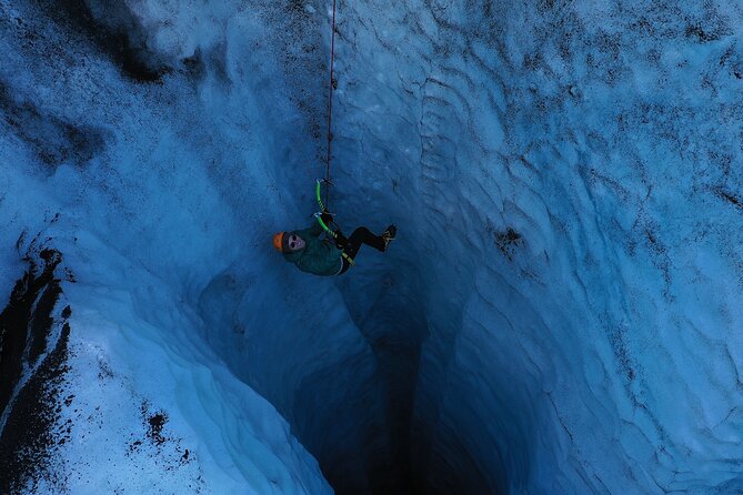 Micro group - Ice climbing at Sólheimajökull - Learning the basic ice-climbing technique