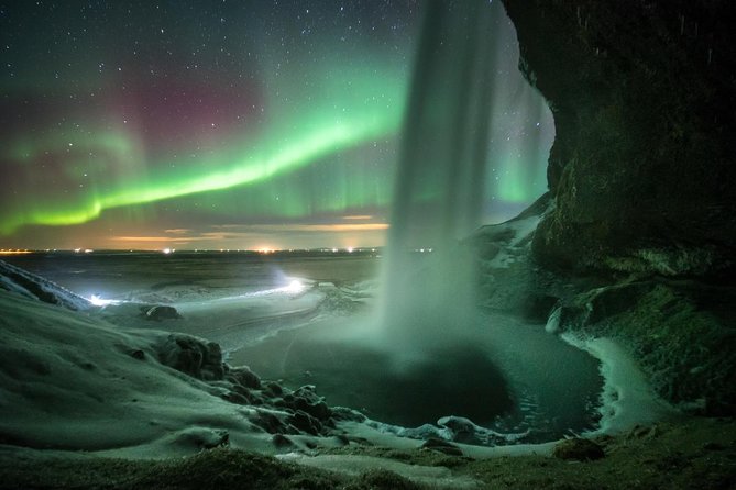 Northern Lights Bus Tour from Reykjavik with Hot Chocolate - Photography and what you may actually see