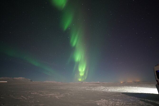 Northern Lights In luxury off-road SUV with Photos and Treats - What the Private SUV Changes