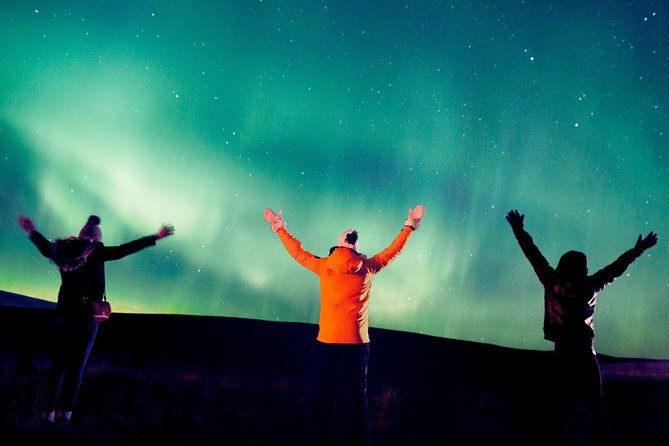 Northern Lights Small Group Tour from Reykjavik with Free Photos - Chasing the aurora beyond Reykjavik