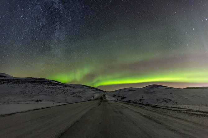 Northern Lights Tour from Reykjavik in a Super Jeep - Leaving Reykjavik at 8:30 or 9:30 p.m.