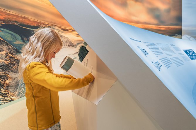 Perlan - Wonders of Iceland Experience - Wildlife displays add a softer side to the museum