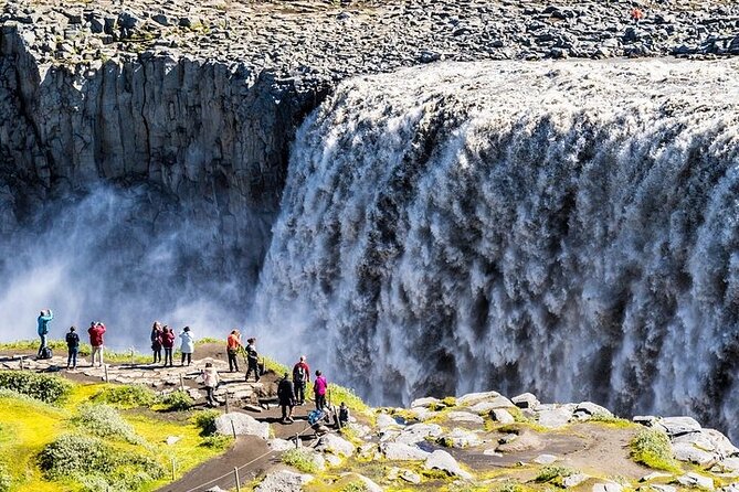 Premium 4x4 Diamond Circle Tour - From glacial rivers to Selfoss