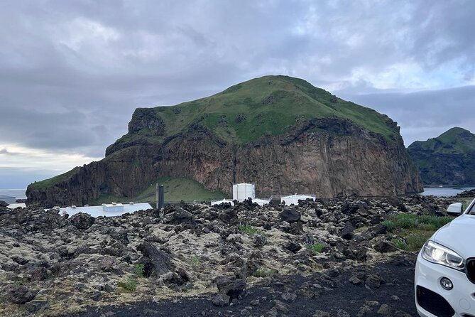 PRIVATE 2-Hours Tour - Westman Islands with a local in a BMW X5 - Why the private format can be worth the price