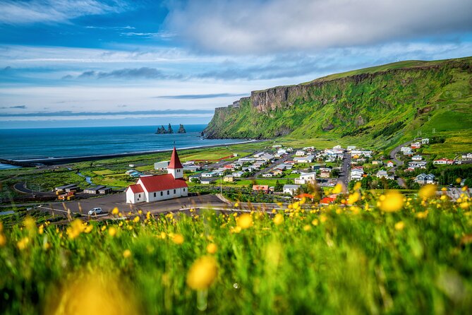 Private Classic South Coast Tour - Reynisfjara, black sand and dangerous waves