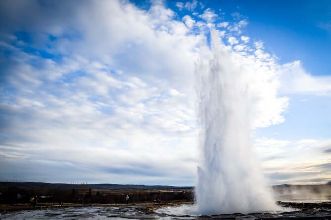 Private Full-Day Golden Circle Tour from Reykjavik - Geysir and Strokkur: geothermal power on a schedule