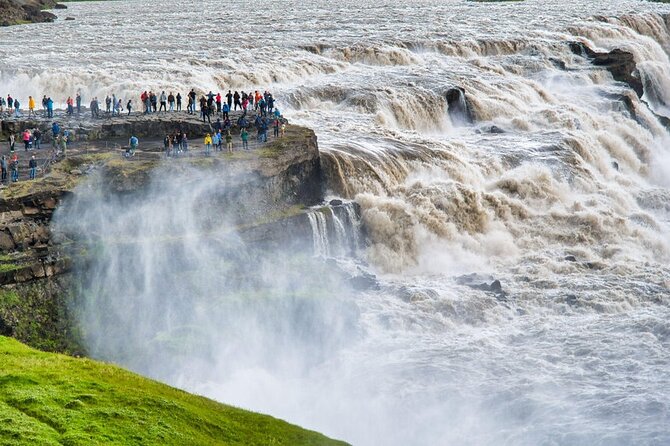 Private Golden Circle Tour in Iceland With 5+ Attractions - Laugarvatn’s underground bread lesson