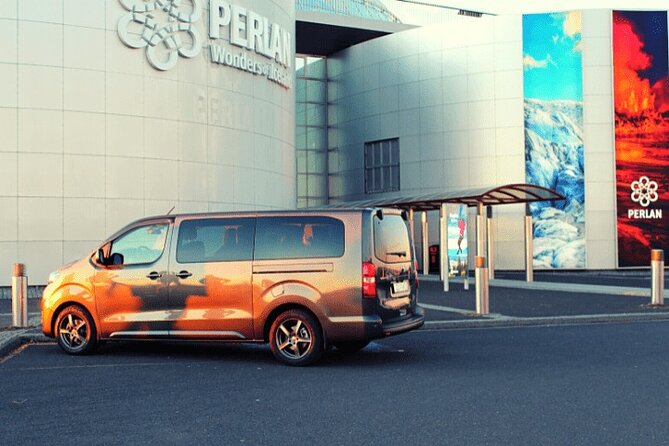 Private Keflavik Airport Transfer (Round trip) - Price, luggage, and the real value