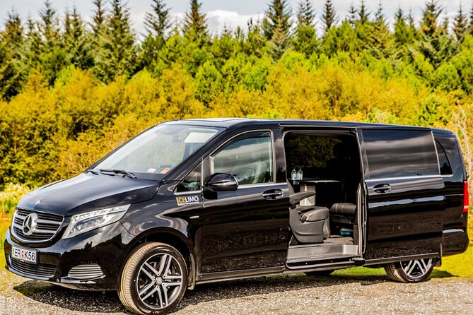 Private Luxury Airport transport Keflavik in Sedan - A 55-minute ride with a useful view of Iceland