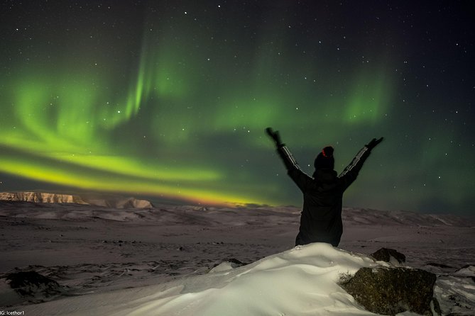 Private Northern lights with photographs - The photo service adds lasting value