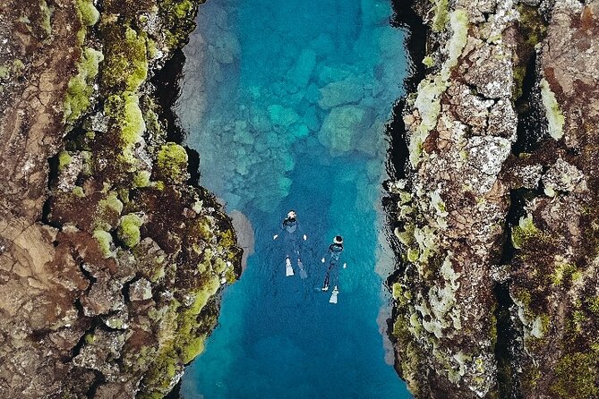 Private Silfra Snorkeling 6 p. group - Meet on Location - with Underwater Photos - What happens at the Silfra meeting point