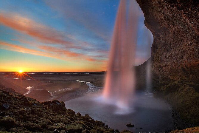 Private South Coast Tour with Katla Ice Cave - Seljalandsfoss and Gljufrabui: two waterfalls, two moods