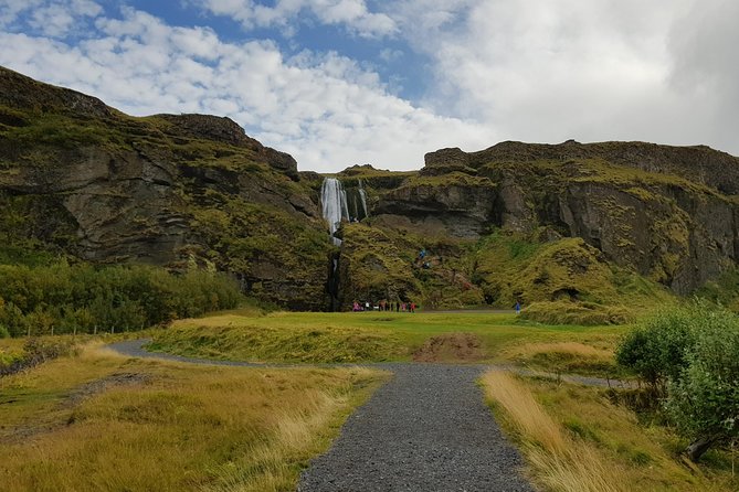 Private Superjeep Full-Day South Coast and Eyjafjallajokull Volcano Sights - Skógafoss and the power of a larger waterfall