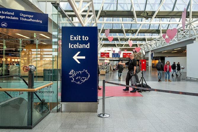 Private Transfer from/to Keflavik Airport (KEF) - The drivers and communication