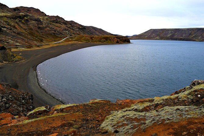 Private Transfer Reykjavik to Keflavik Airport - Why a private airport ride can be worth it