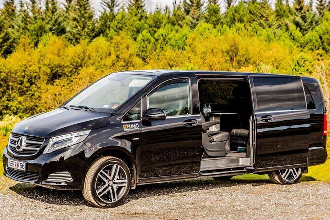 Private transport In Luxury MPV/SUV 5pax Keflavik Airport-RKV - A calm start after the Keflavik flight