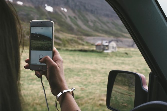 Rent Unlimited High Speed pocket Wifi in Iceland - The price and the group value