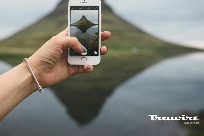 Rent Unlimited High Speed pocket Wifi in Iceland - Picking up the hotspot at Keflavík Airport