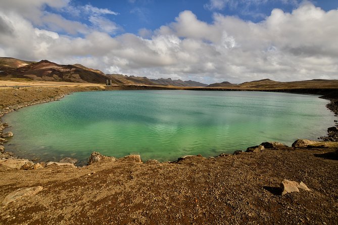 Reykjanes Geopark Small-Group Tour with Airport Transfer - Kleifarvatn, a lake with a local legend
