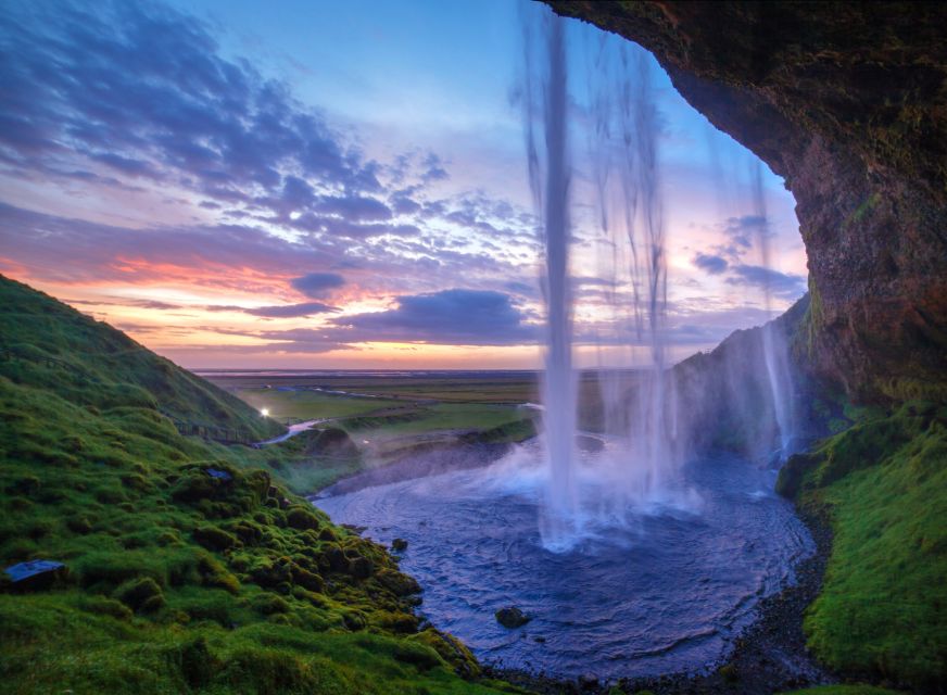 Reykjavík: 2-Day Tour with Icebergs, Glaciers & Waterfalls - Jökulsárlón: the reason to travel this far east