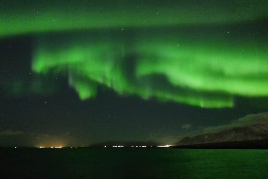 Reykjavik: 2-Hour Northern Lights by Boat with Backup Plan - Key points at a glance