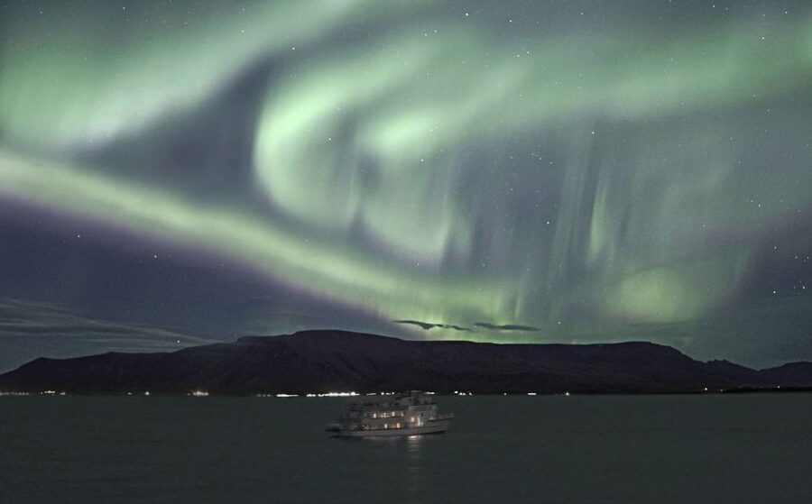 Reykjavik: 2-Hour Northern Lights by Boat with Backup Plan - Who should book this boat tour?