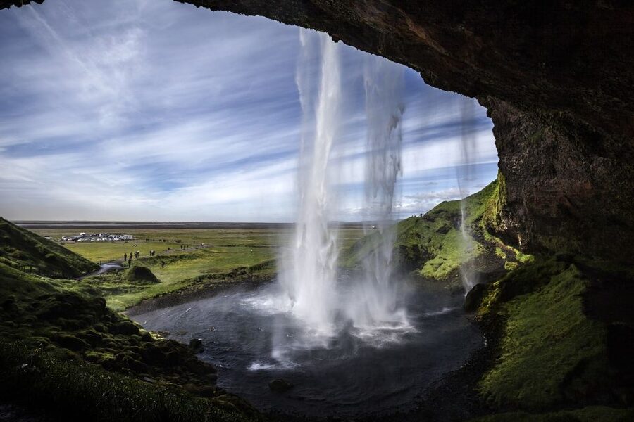 Reykjavik: 3-day South Coast and Golden Circle Experience - Accommodation, weather, and what to pack