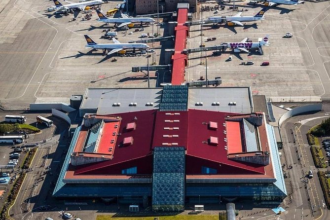 Reykjavik area to Keflavik Private Luxury Airport Transfer - Early flights, cruise terminals, and the departure-day advantage
