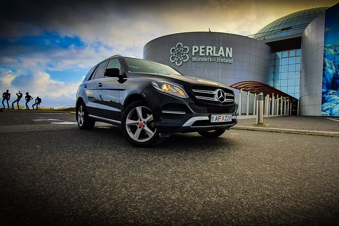 Reykjavik area to Keflavik Private Luxury Airport Transfer - Comfort and privacy compared with a shuttle bus