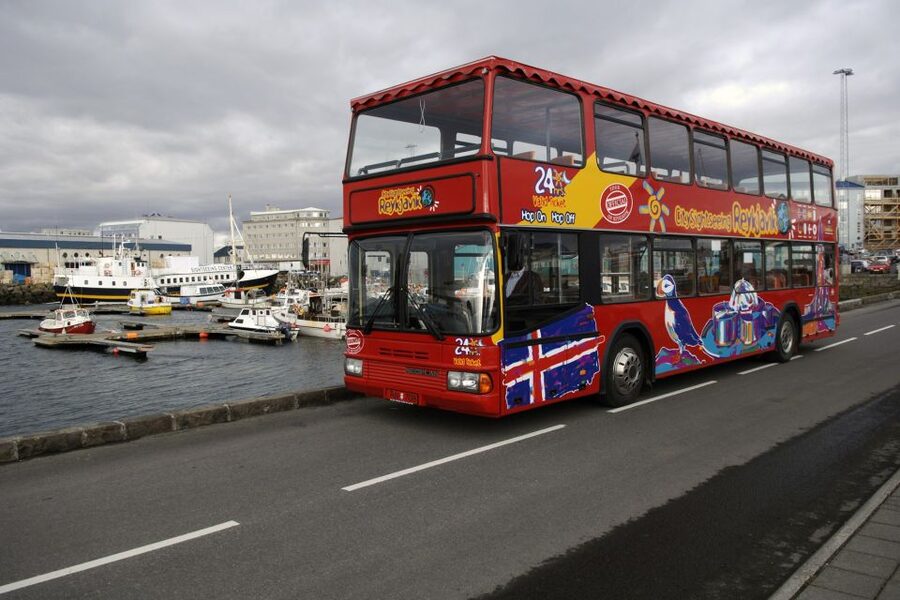 Reykjavik: City Sightseeing Hop-On Hop-Off Bus Tour - Hallgrimskirkja and Kjarvalsstaðir