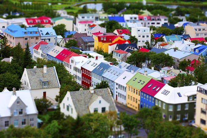 Reykjavik City Walking Tour - Weather, footwear, and the real walking conditions