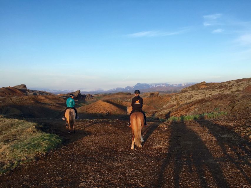 Reykjavik: Evening Sleipnir Horse Riding Tour with Pickup - Riding through Hólmsheiði in the evening light