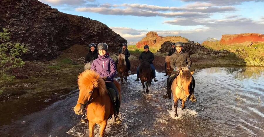 Reykjavik: Evening Sleipnir Horse Riding Tour with Pickup - Meeting your Icelandic horse and getting ready